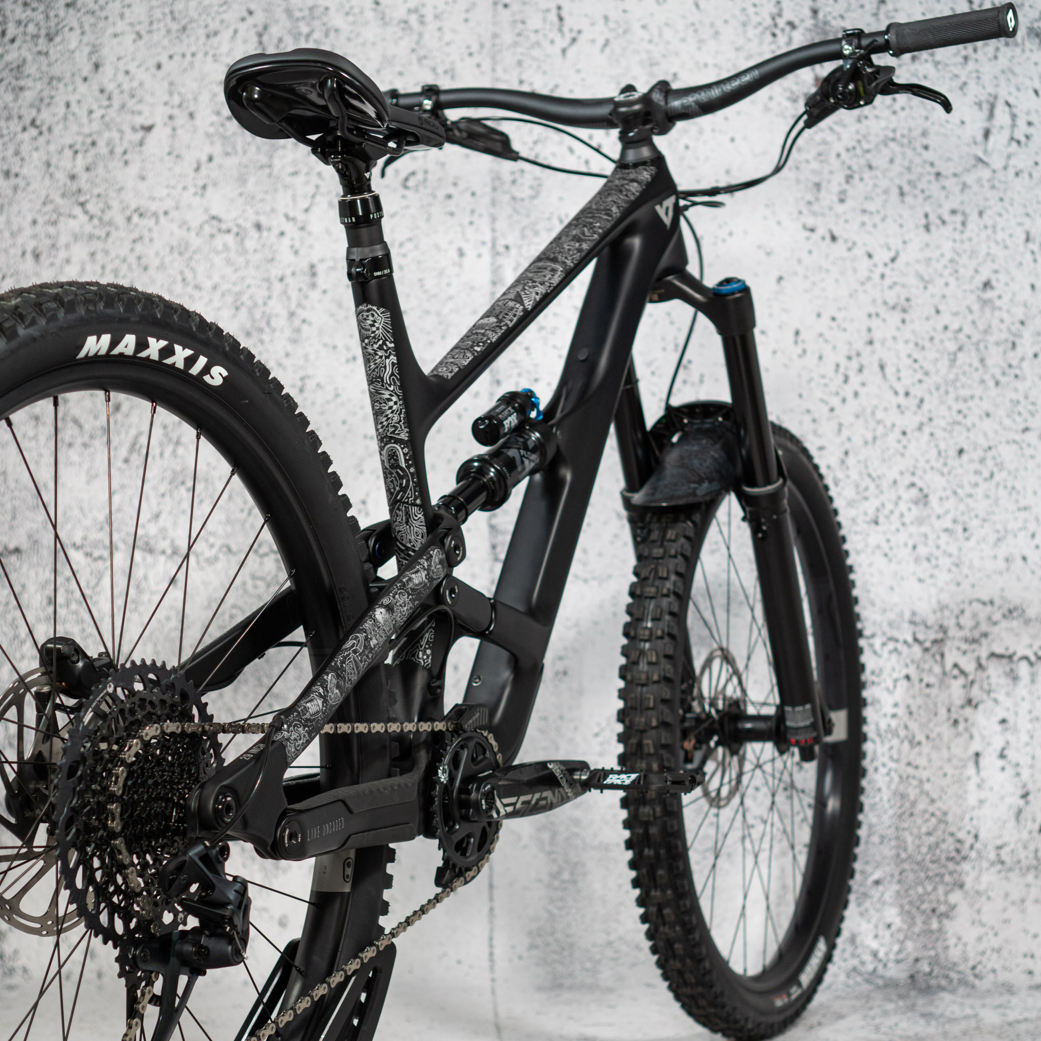 Riesel Design Frame:guard vanlife silver Rahmenschutzfolie