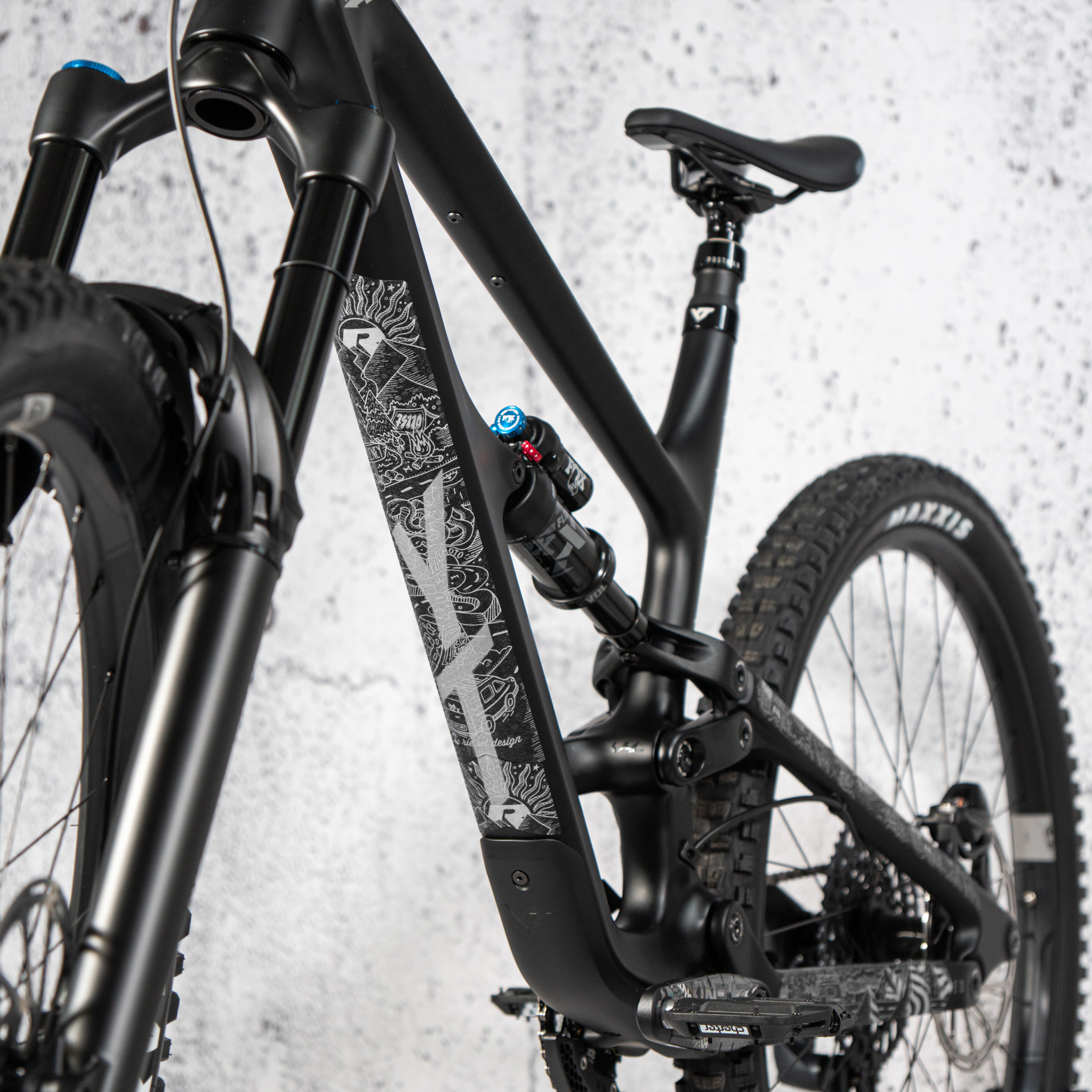 Riesel Design Frame:guard vanlife silver Rahmenschutzfolie