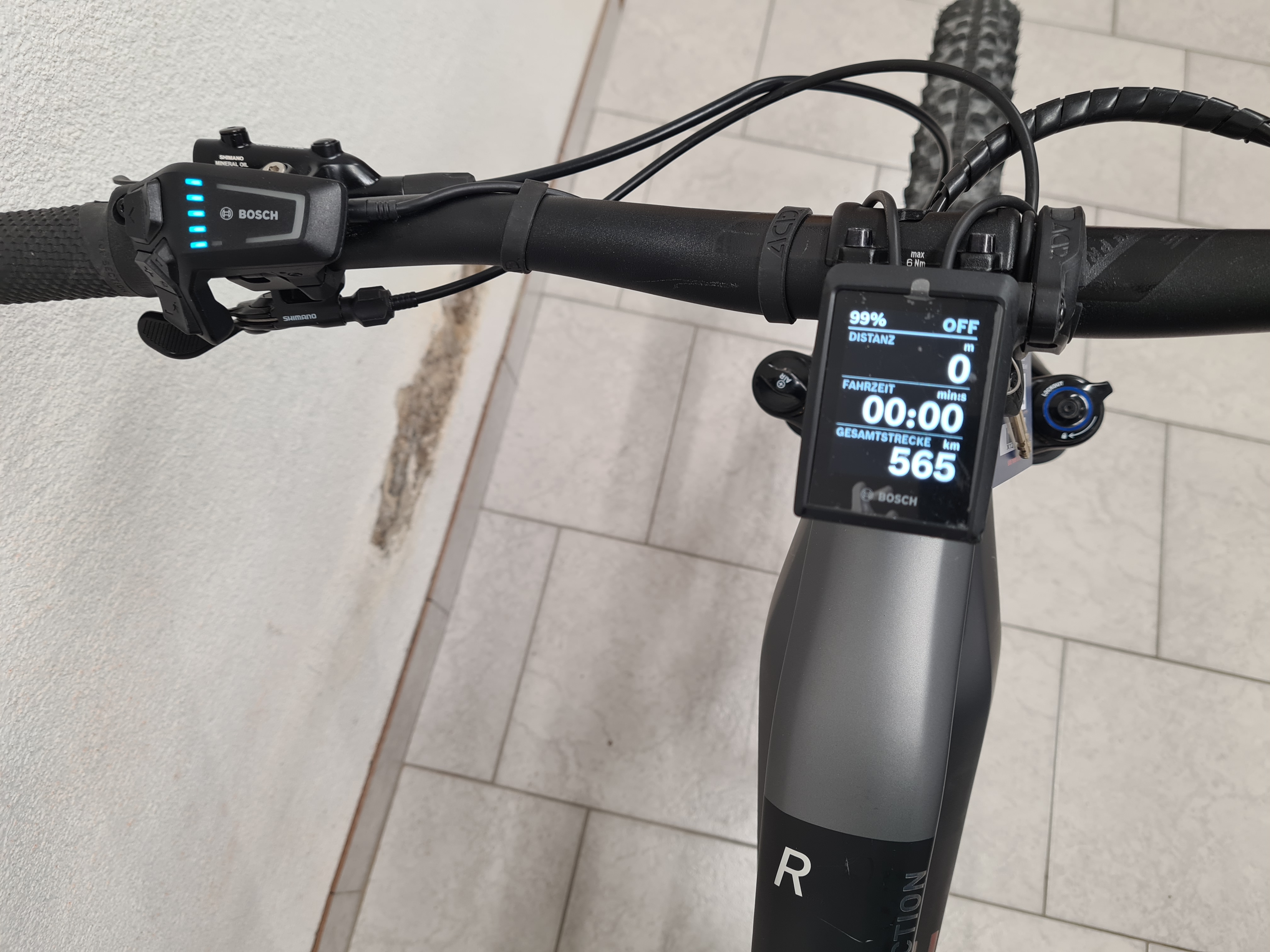 Leasingrückläufer Cube Hybrid Reaction race